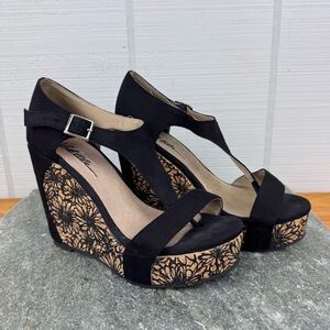 Very Volatile Indio Black Floral Cork Wedge Heel Sandals Open Toe Ankle Buckle